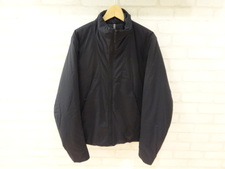 アークテリクスヴェイランスのMIONN IS ジャケットをブランド洋服買取の銀座本店で買取致しました。状態は通常使用感があるお品物です。