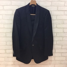 ドルチェ＆ガッバーナ（DOLCE&GABBANA）のパンチングデザイン スーツを出張買取でお買取しました。銀座本店です。状態は通常使用感のあるお品物です。