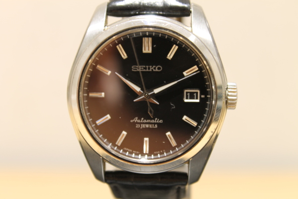 セイコーの黒文字盤　メカニカル　6R15-00C0　自動巻時計の買取実績です。