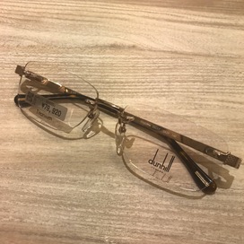 ダンヒル（Dunhill）のリムレスメガネをお買取しました。メガネやサングラスの買取もエコスタイルのお任せください。