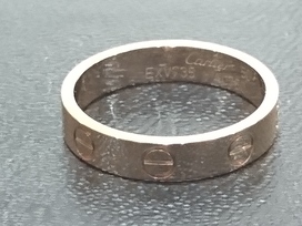 カルティエの750PG ミニラブリングの買取実績です。