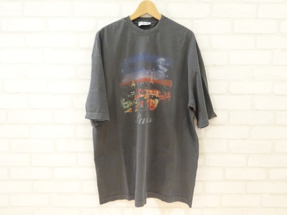 バレンシアガの17AW 1482382 オーバーサイズ パリTシャツの買取実績です。