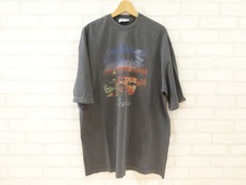 バレンシアの17AW オーバーサイズ パリTシャツ（新品同様）を銀座本店にて買取致しました。状態は新品同様のお品物です。