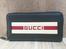 グッチのGUCCIストライプ レザージップアラウンド長財布を買取しました。新宿三丁目店です。状態は未使用に近い状態です。