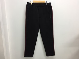 プラダの18年製 UJP99 サイドラインパンツの買取実績です。