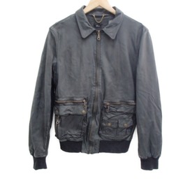 シシのジップアップジャケットの買取実績です。