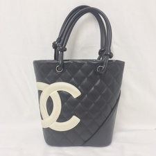 シャネル（CHANEL）のカンボンライン ハンドバッグをお買取させていただきました。港区のブランド買取店、広尾店です。状態はココマーク部分の傷と、内側に汚れが見受けられるお品物です。