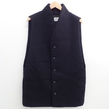 トローヴ 54VST01  LASSE VEST  ウール  中綿入りベスト 買取実績です。