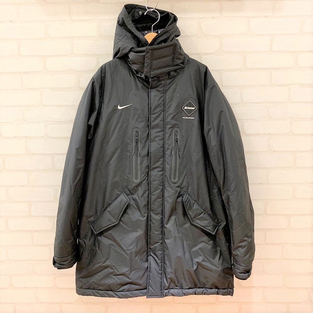 FCRB(エフシーレアルブリストル)の15AW　×NIKE　黒　ダウンベンチコートの買取実績です。