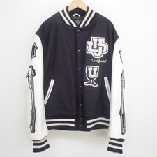 アンディフィーテッド（UNDEFEATED）のワッペン付きスタジャンをお買取しました。洋服買取ならへ！状態は通常使用感のあるお品物です。