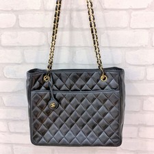 シャネル 1番台 ラムスキン チェーントートバッグ 買取実績です。