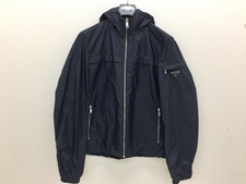 プラダ ネイビー ナイロン フード ジャケット 買取実績です。