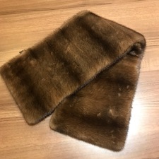 ロロピアーナ（Loro Piana）を新宿で買取。ミンクファー×カシミヤ マフラーをお買取しました。状態は綺麗な状態のお品物です。