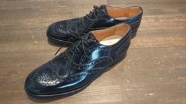 チャーチの黒 Burwood ウイングチップシューズの買取実績です。