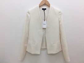 エコスタイル浜松鴨江店にて、セオリーの19年製、Classic Crepe Clean Blazerジャケットを買取しました。
