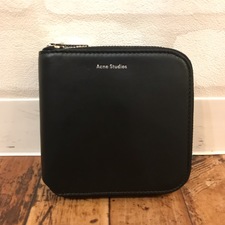 新宿南口店でアクネストゥディオズ（ACNE STUDIOS）のCsarite S ラウンドジップウォレットをお買取させていただきました。状態は未使用品でございます。