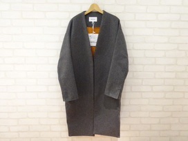 エンフォルドのグレー×オレンジ ノーカラー リバーコートの買取実績です。