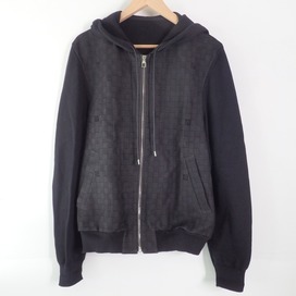 ルイヴィトンのダミエ グラフィット プリントレザー ジップアップパーカーの買取実績です。