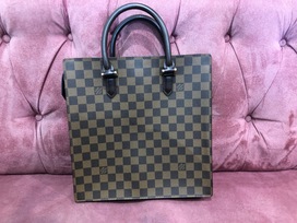 ルイヴィトンのN51145 01年 ダミエ ヴェニスPMの買取実績です。