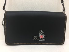 コーチ レザー黒 ミッキーマウスDisney×COACH 20215ミッキー ディンキー クロスボディ 買取実績です。