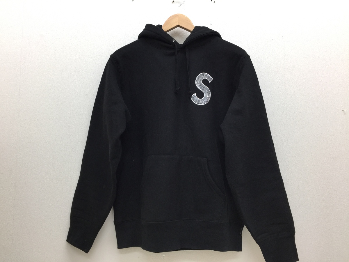 シュプリームの18年秋冬 黒 S Logo Hooded Sweatshirt 刺繍パーカーの買取実績です。