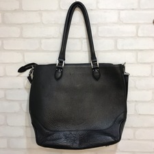 ペッレモルビダ（pelle morbida）を新宿で買取。縦型トートバッグをお買取させていただきました。状態は通常使用感のあるお品物です。