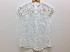 トゥモローランドの白 リネンフレンチスリーブシャツの買取実績です。