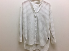 エコスタイル鴨江店にて、トゥモローランドの白のコットン&リネン ストライプシャツを買取しました。状態は通常使用感のあるお品物です。