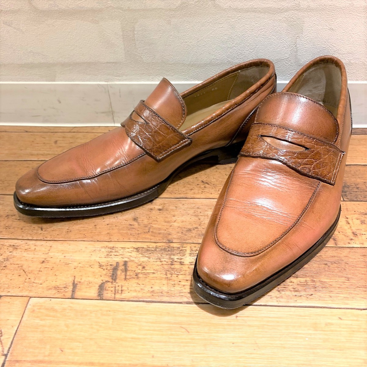 ステファノブランキー二のブラウン レザー コインローファーを買取致し