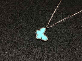 ヴァンクリーフ&アーペルのターコイズ　スウィートパピヨン　ネックレスの買取実績です。