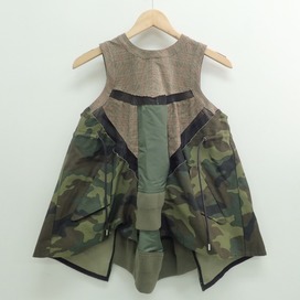 サカイの18SS 18-03909 グレンチェック×カモフラ×ナイロン 切替 ノースリーブワイドプルオーバーの買取実績です。