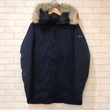 新宿南口店でカナダグース（CANADA GOOSE）のレッドクリフ ウールジャスパーをお買取しました。状態は全体的にダウンが潰れているのと、ご愛用によるスレが見受けられました。