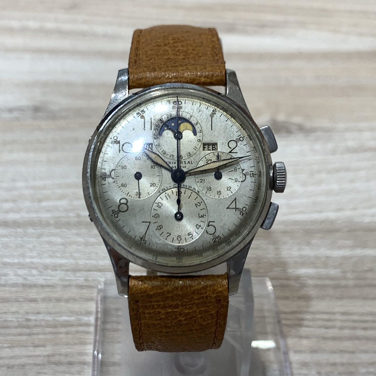 ユニバーサルジュネーブ 手巻き ジャンク品 （新宿三丁目店で