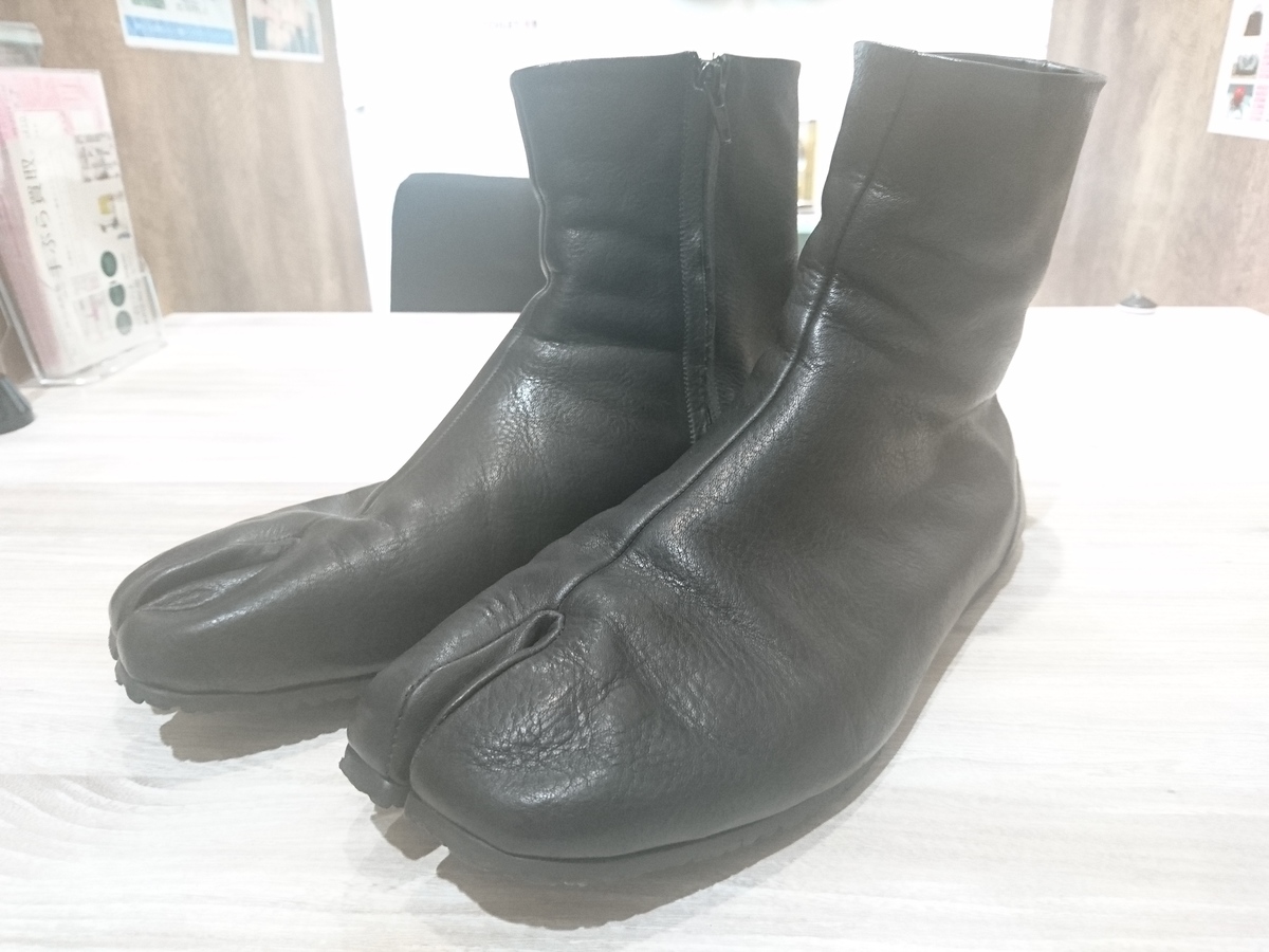 メゾンマルジェラのサイドジップ 足袋ブーツを買取しました。新宿三 