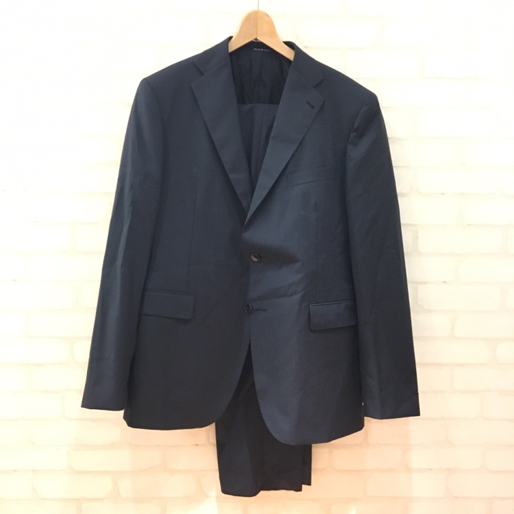 タリアトーレの洋服のネイビー Reda生地 シングル スーツの買取実績です 19年6月21日公開の情報です エコスタイル