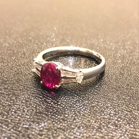 ルビーのPt900 1.43ct D0.31ct ルビーリングの買取実績です。