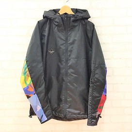 エイケイエムのAKM×ブラウンバニー ダブルフード ジップアップブルゾンの買取実績です。
