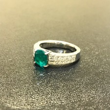 エメラルド Pt950 1.204ct エメラルド リング 買取実績です。