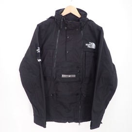 ザ・ノース・フェイスの×Supreme シュプリーム NF0A2RES STEEP TECH JACKET フーディージップアップ　黒の買取実績です。