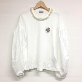 モンクレールのSIMONE ROCHA パール付き トップスの買取実績です。