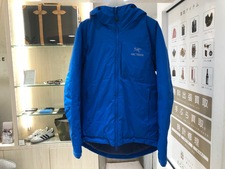 アークテリクス 青 Kappa Hoody 中綿入りジャケット 買取実績です。