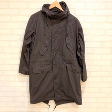 エコスタイル新宿南口店にてマーガレットハウエルのフード付きステンカラーコートを買取致しました。状態は若干の使用感がある中古品です。