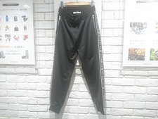 ジバンシィ サイドロゴストライプ トラックパンツ 買取実績です。