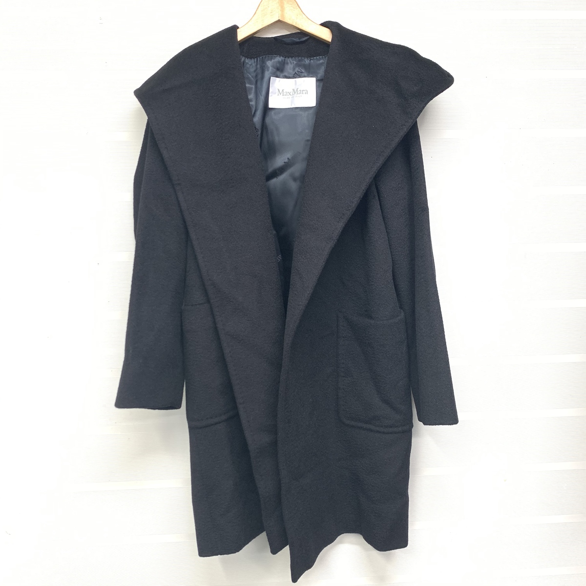 マックスマーラの洋服の正規 ブラック キャメル100% ベルト付き フーデットコートの買取実績 2019年11月3日公開情報｜ブランド品・洋服