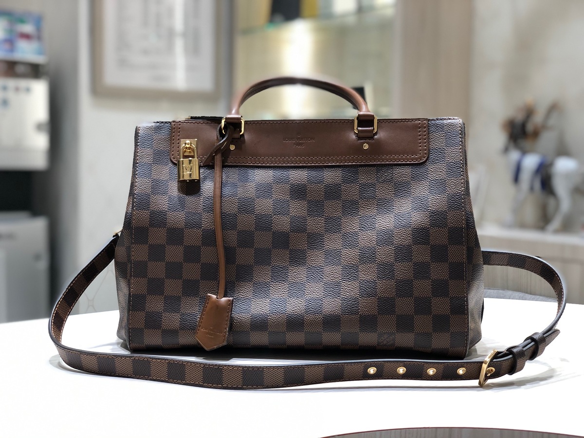 エコスタイル渋谷店ではルイヴィトンのグリニッジ(N41337)を高価買取