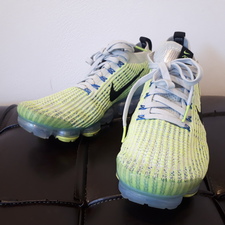 ナイキ AJ6900-005 AIR VAPORMAX FLYKNIT 3 スニーカー 買取実績です。