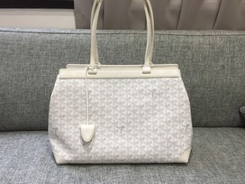 ゴヤールの17年製 ベルシャスPM トートバッグの買取実績です。