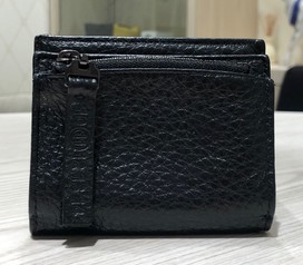 メゾンマルジェラの黒 レザー コンパクトウォレットの買取実績です。