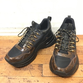 ルイヴィトンの18年製 1A5SWZ ランアウェイパルスラインスニーカーの買取実績です。