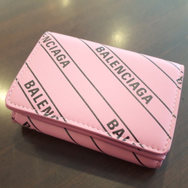 バレンシアガのエブリデイ ストライプロゴ ミニ財布を買取させていただきました。エコスタイル広尾店